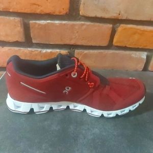 ON women's cloud sneakers size 6